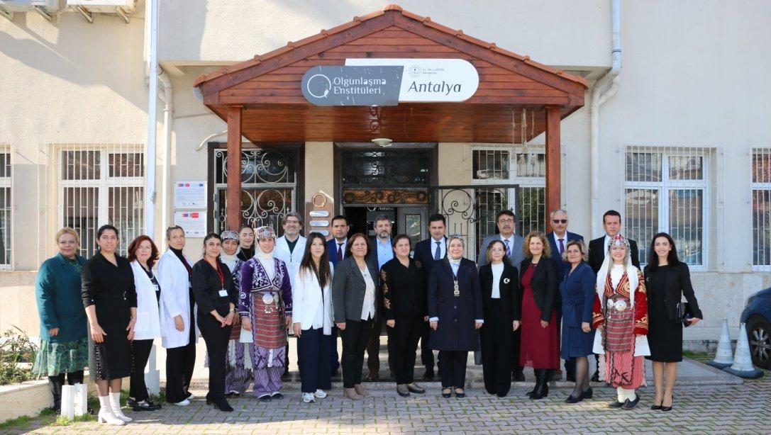 Antalya Olgunlaşma Enstitüsünü Ziyareti