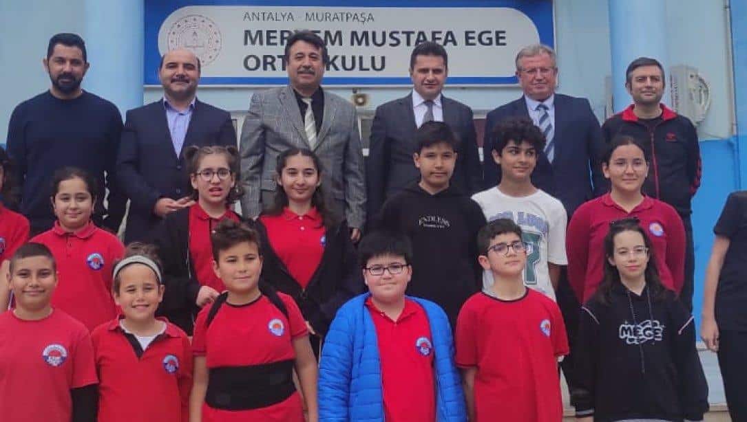 Meryem Mustafa Ege Okul Ziyareti