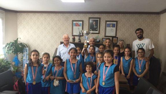 Minikler A Kız Kategorisi Antalya Şampiyonu