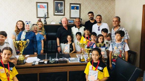 Futbol Turnuvası ve Çocuk Oyunları Mendil Kapmaca Antalya Şampiyonu